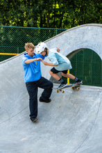 Afbeelding in Gallery-weergave laden, Skatekampen Halle