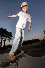 Afbeelding in Gallery-weergave laden, Surf & Skate Trip