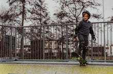 Afbeelding in Gallery-weergave laden, Skatekamp Lot

